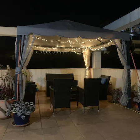House -sea View-roof Terrace-swimming Pool- Appartement *