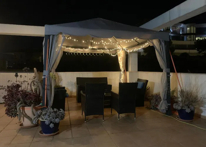 House -sea View-roof Terrace-swimming Pool- Appartement *